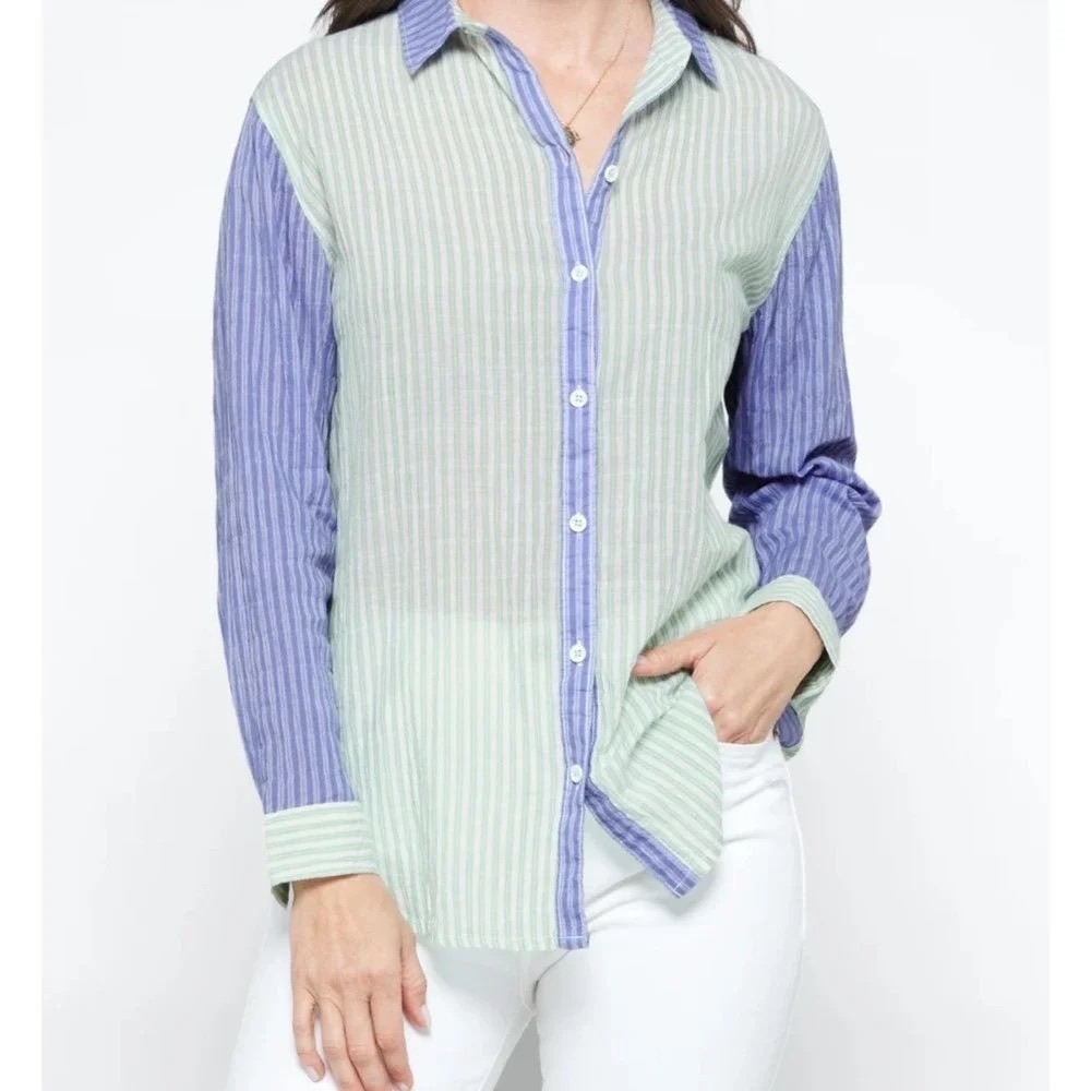 Beach Lunch Lounge Pin Stripe Button Down Shirt Size Small Sheer Beachy Vacation